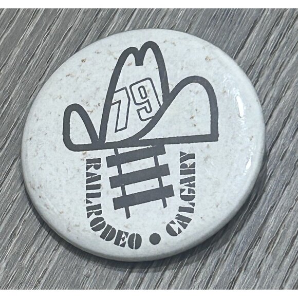 1979 Calgary Rail Rodeo Commemorative Pinback Button Made in USA - Picture 1 of 6